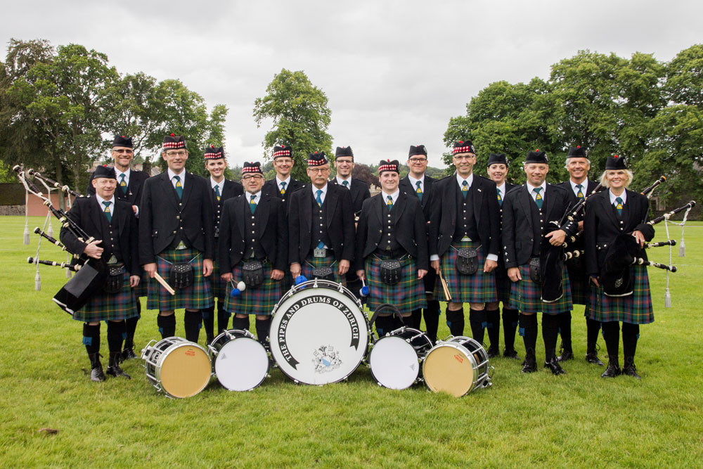 The Pipes and Drums of Zurich